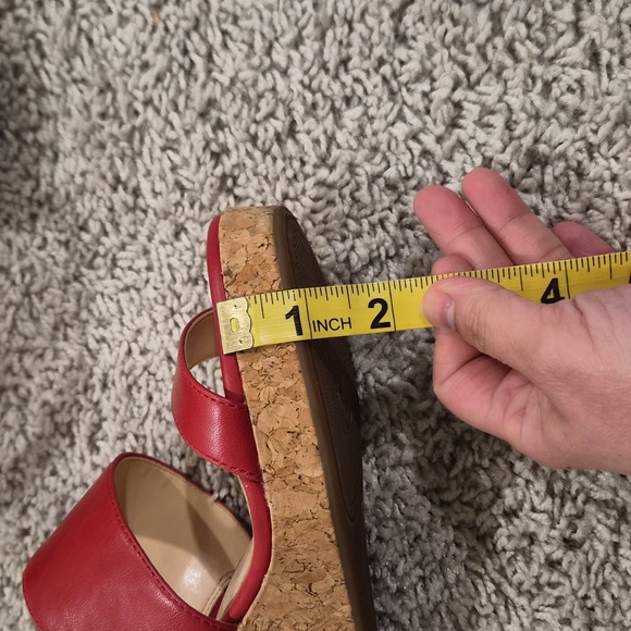 Vince Camuto Red Wedge Cork Sandals - Picture 11 of 11